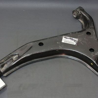 แขนควบคุม 54500-WL000 54501-WL000 สําหรับ Nissan Elgrand 2000-2010 Superior Performance