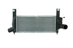 OE NO. 14461-EB360 Intercooler สําหรับ Navara D40 ปรับปรุงการเย็นของเครื่องยนต์ของคุณ