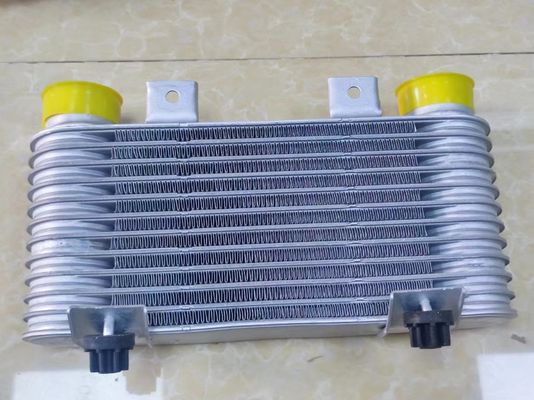 OE NO. WL85-13-550 หัวเครื่องปรับความเย็นระหว่างเครื่องสําหรับ Mazda BT50 Ford Ranger 1999-2006