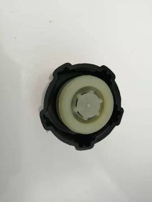 8200048024 หมวกเรเดียเตอร์สําหรับ Renault Dacia Logan Kangoo Clio