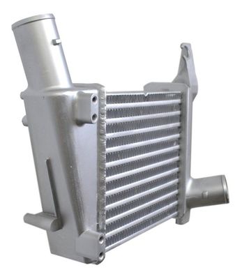 อินเตอร์คูลเลอร์ N250-03O สําหรับ NISSAN URVAN E25 14461-VM00A NP300 2.5TDI 2008 ผลงานที่ดีที่สุด