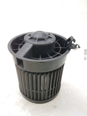 OE NO. 27226-1EM0A รวมเครื่องยนต์พัดลมสําหรับ Nissan Almera Qashqai J11 Juke 2013-2021