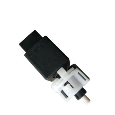 93810-3S700 เปลี่ยนไฟเบรกสําหรับปี 2015 ฮยอนดาย แอคเซนต์ I20 ทูสัน คียา ริโอ ปี 2015