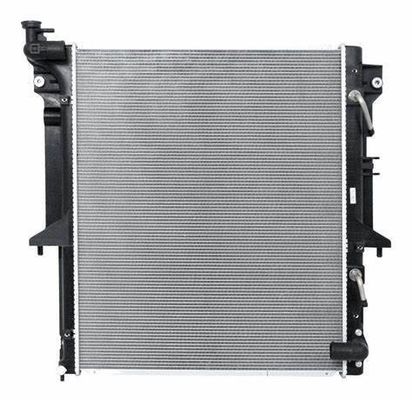 เครื่องเรเดียเตอร์ที่เหมาะสมตามความต้องการสําหรับ MITSUBISHI L200 Triton 3.5 4WD MN135119 1350A346 และทนทาน