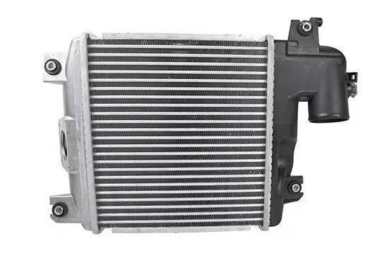 อินเตอร์คูลเลอร์สําหรับ Toyota Hilux 2.5 3.0 1TR 2TR 1KD 2KD 2005-2015 17940-0L030