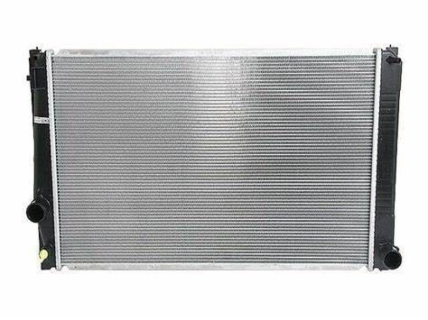 OE NO. 16400-28570 เครื่องเย็นเครื่องยนต์สําหรับ 2006-2012 Toyota RAV4 RAV 4 III A3
