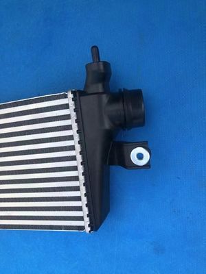 HILUX VIII พิกอัพ N1 อินเตอร์คูลเลอร์สําหรับ Toyota Revo 2020 OEM 17940-11940
