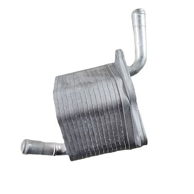 ชุดเครื่องเย็นน้ํามันเครื่องยนต์สําหรับ Toyota Hilux Revo 1GD 2GD 15071-0E010 หมายเลขการอ้างอิง 8095055