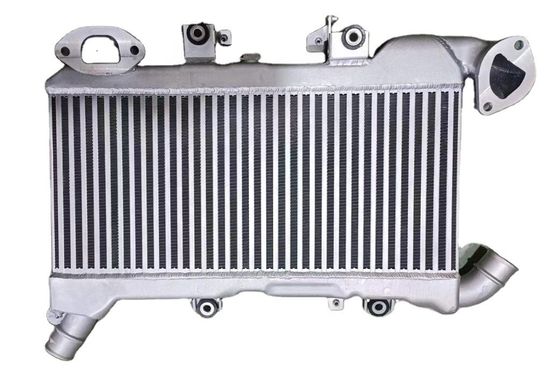 อลูมิเนียม Intercooler Assy OE NO. 17940-51020 สําหรับ Toyota Landcruiser 2012-2020