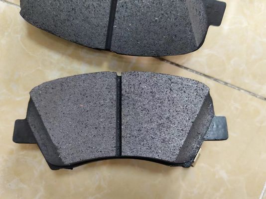 58101-H5A25 แป๊ดเบรกสําหรับ Hyundai Solaris Accent Kia Rio สําหรับ OEM คุณภาพสูง