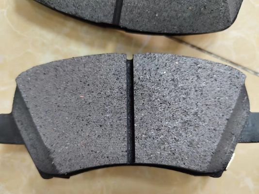 58101-H5A25 แป๊ดเบรกสําหรับ Hyundai Solaris Accent Kia Rio สําหรับ OEM คุณภาพสูง
