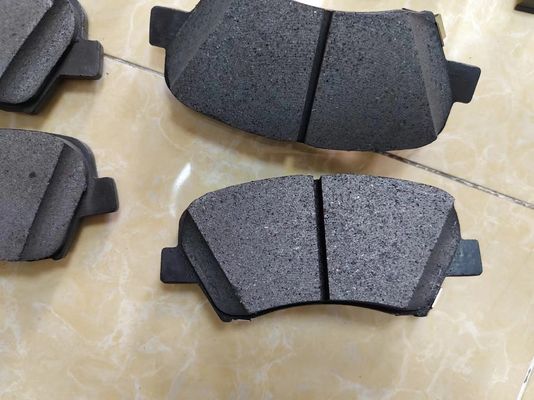 58101-H5A25 แป๊ดเบรกสําหรับ Hyundai Solaris Accent Kia Rio สําหรับ OEM คุณภาพสูง