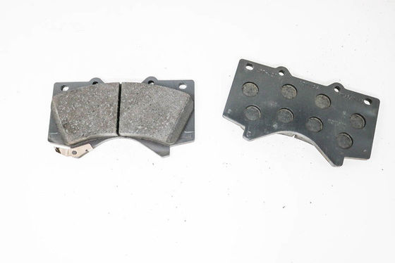 04465-60280 แพดแผ่นเบรคหน้า สําหรับ Toyota Sequoia Tundra Landcruiser Lexus 570