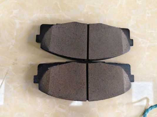 04465-YZZE9 ชุดแผ่นเบรน สําหรับ Toyota Hiace LH50 LH60 YH50 YH60 LH55 LH56
