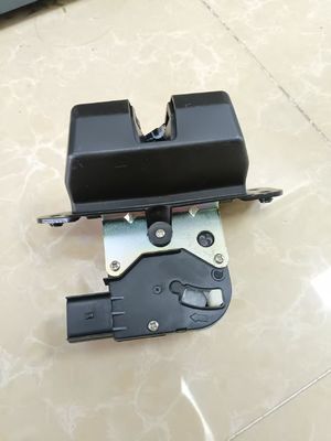 81230-3Z000 กลอนล็อคฝาท้ายกระโปรงหลัง สำหรับ Hyundai Santa Fe Kia Sedona Sorento 2013-2020 สำหรับ Hyundai ปี 2015-2018